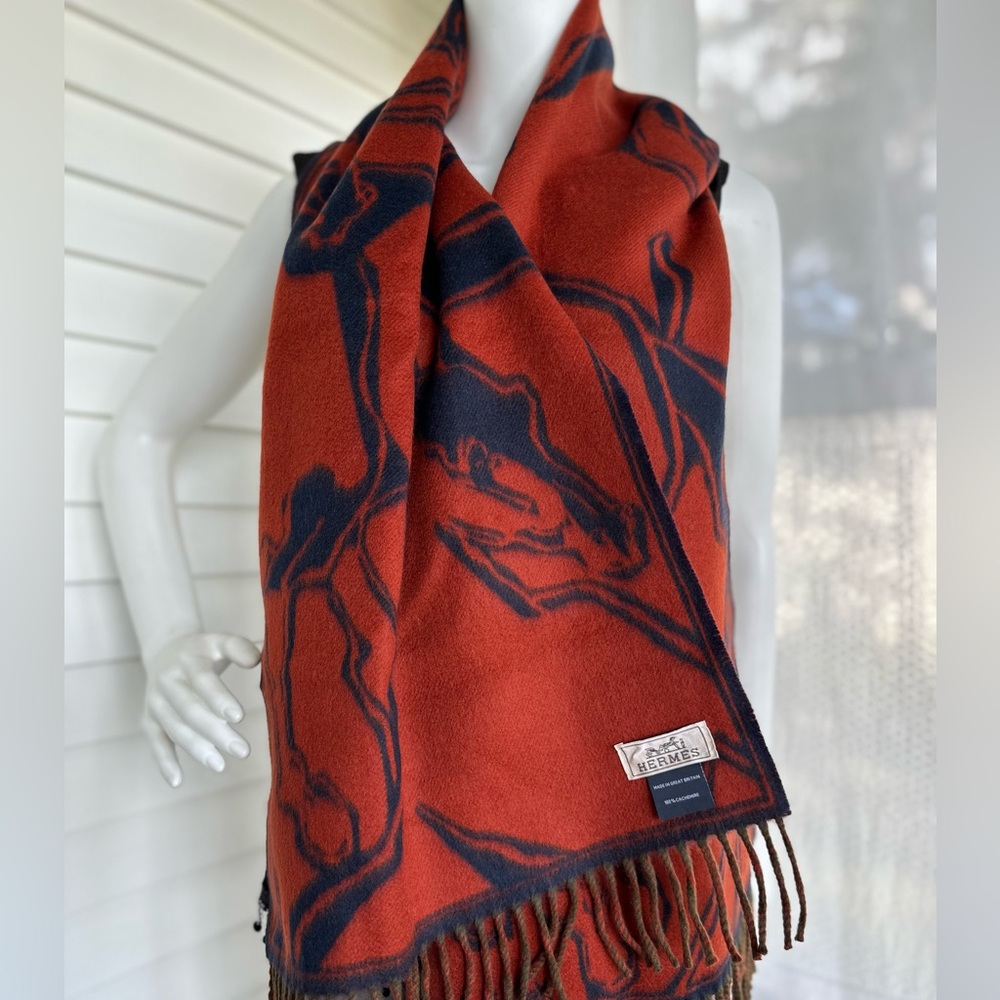 Hermès 100% Cashmere La Danse Des Chevaux muffler stole scarf